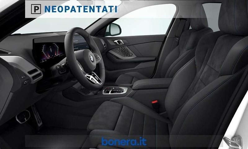 Nuova BMW 116 M Sport 122 CV (89 kW) 2026 Alpin white pastello Utilitaria