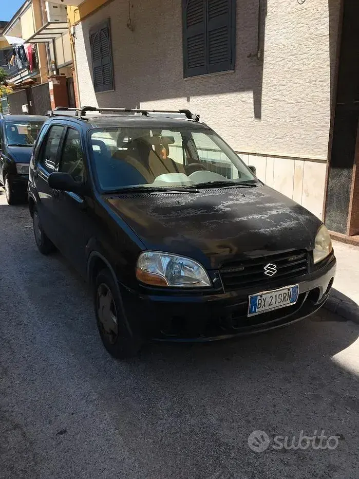 Usata Suzuki Ignis GL 83 CV (61 kW) 2002 Nero Utilitaria