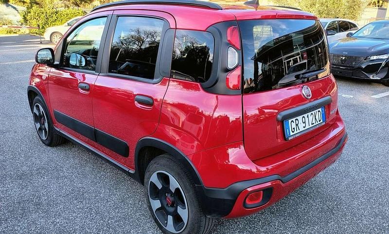 Usata Fiat Panda S 69 CV (50 kW) 2023 Rosso Utilitaria