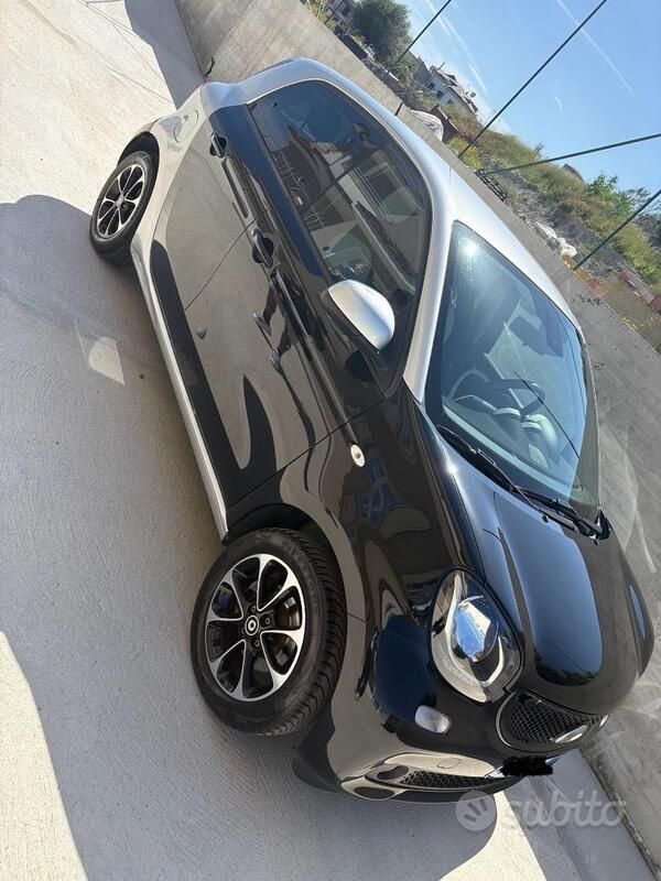 Usata Smart ForFour 2015 Nero Utilitaria