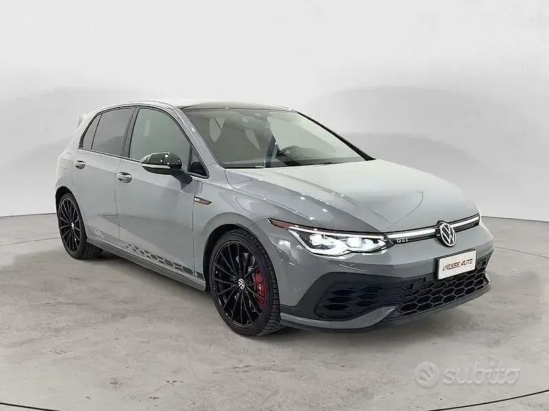 Usata VW Golf VIII GTI Clubsport 300 CV (220 kW) 2021 Grigio Berlina