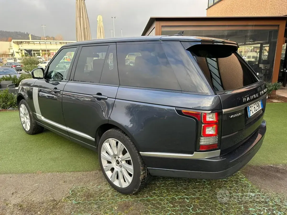 Usata Land Rover Range Rover Vogue 249 CV (183 kW) 2016 Blu SUV