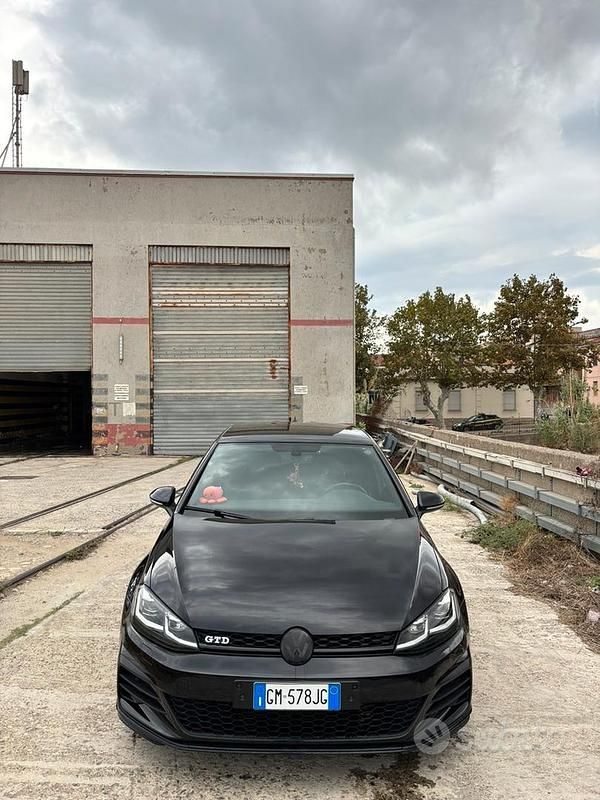 Usata VW Golf VII GTD 184 CV (135 kW) 2018 Nero Utilitaria