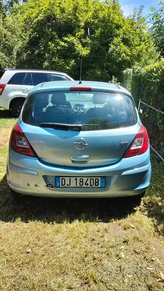 Usata Opel Corsa 90 CV (66 kW) 2007 Utilitaria