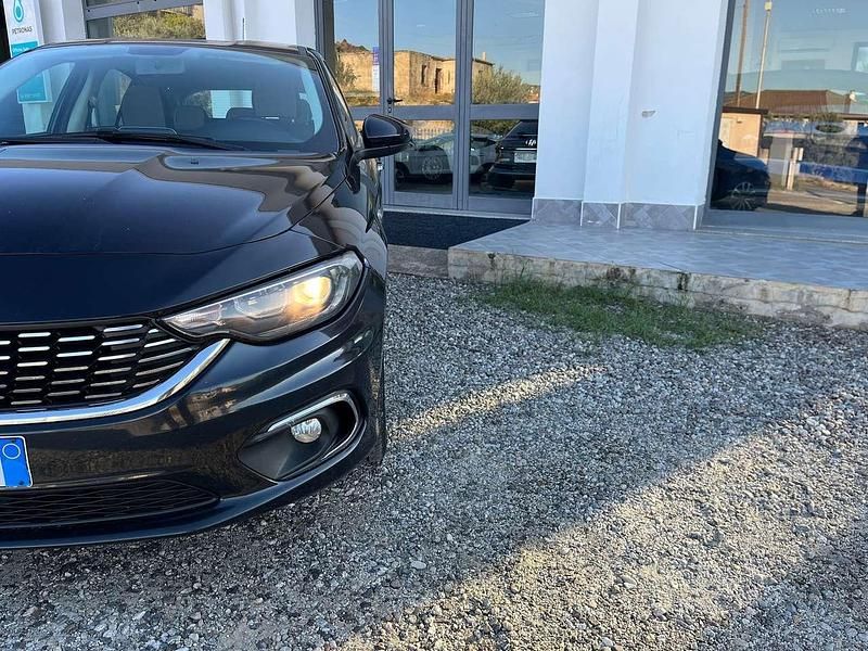 Usata Fiat Tipo Business 120 CV (88 kW) 2017 Nero Berlina