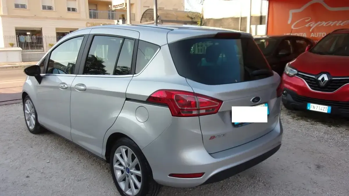 Usata Ford B-MAX 100 CV (73 kW) 2015 Argento Monovolume