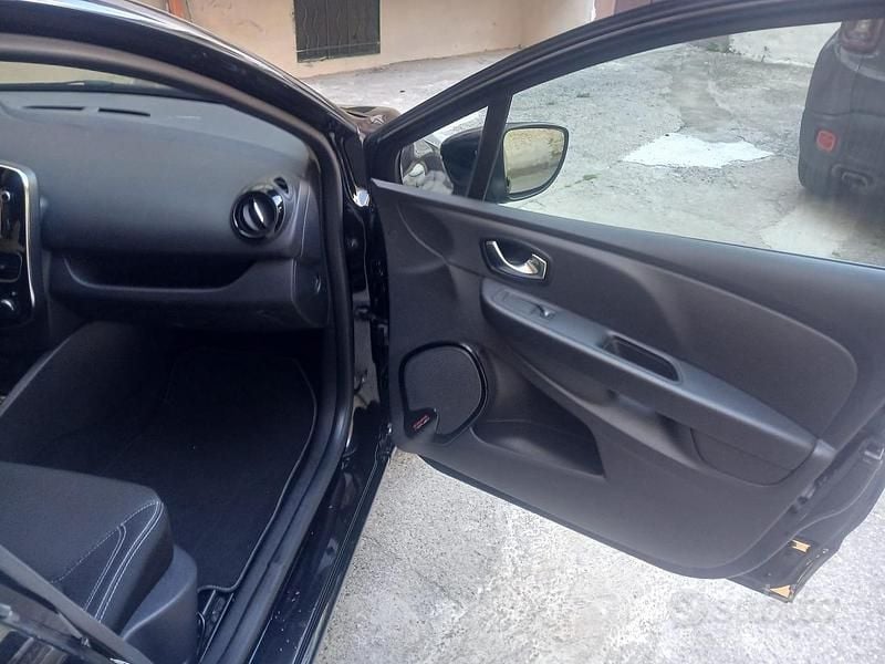 Usata Renault Clio IV 90 CV (66 kW) 2017 Nero Berlina