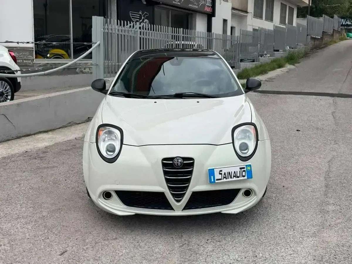 Usata Alfa Romeo MiTo 105 CV (77 kW) 2010 Bianco Utilitaria