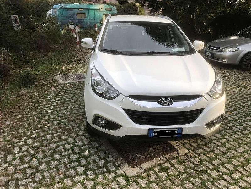 Usata Hyundai ix35 Comfort 135 CV (99 kW) 2013 Bianco SUV