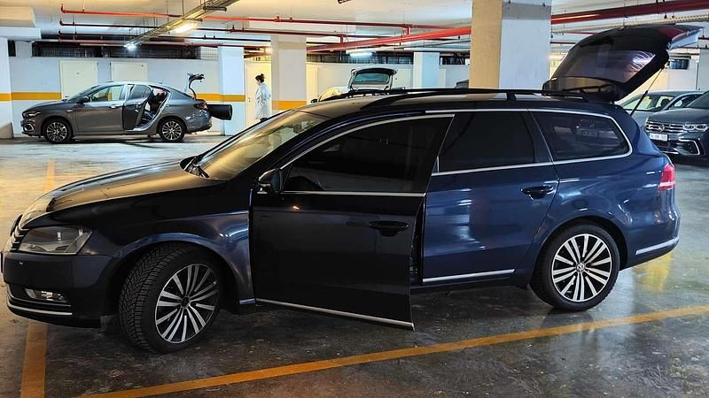 Usata VW Passat Business 140 CV (102 kW) 2012 Blu/azzurro Station wagon