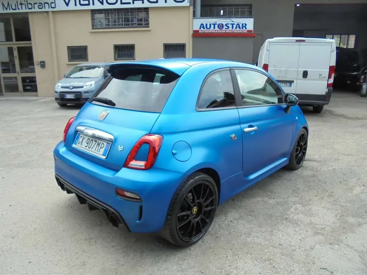 Usata Abarth 595 165 CV (121 kW) 2022 Blu/azzurro Utilitaria