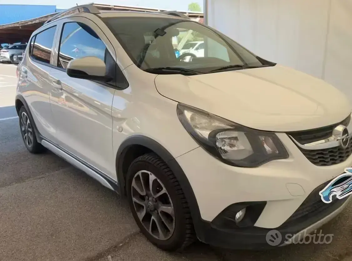 Usata Opel Karl Rocks 73 CV (53 kW) 2017 Bianco Utilitaria
