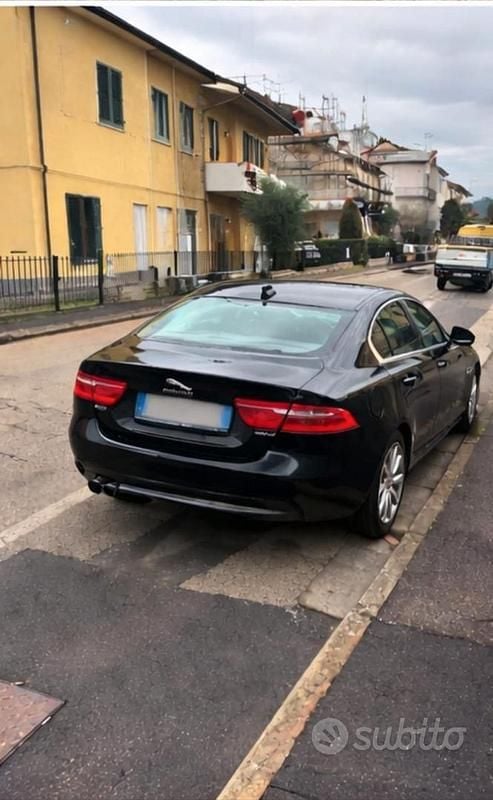 Usata Jaguar XE Portfolio 179 CV (131 kW) 2017 Nero Berlina