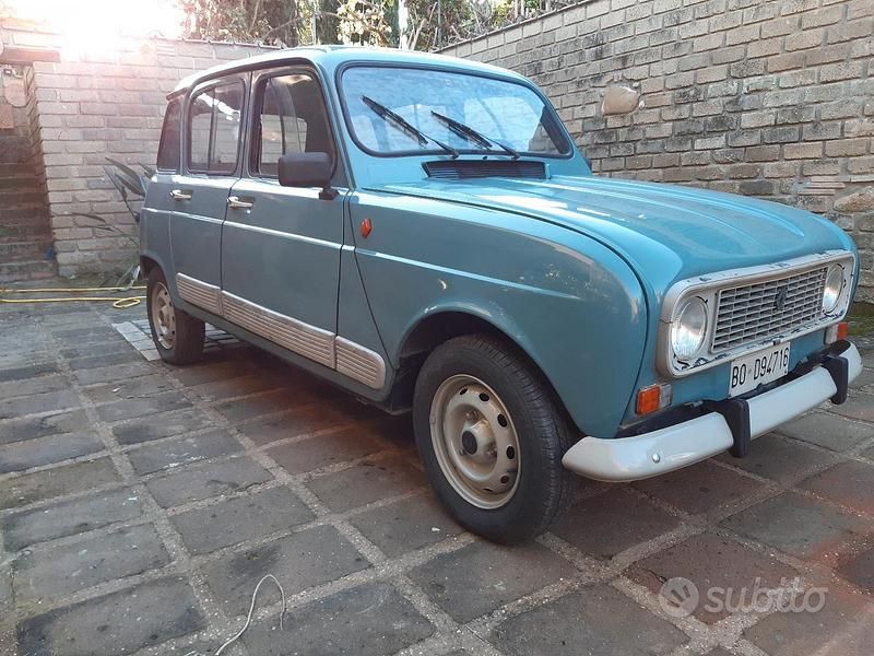 Usata Renault R4 33 CV (24 kW) 1989 Blu Berlina