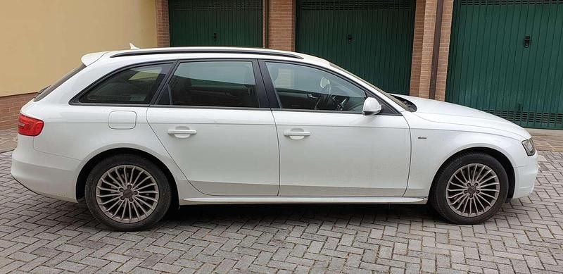 Usata Audi A4 Business Plus 120 CV (88 kW) 2015 Bianco Station wagon