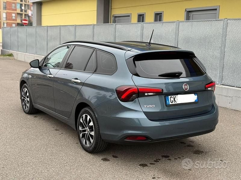 Usata Fiat Tipo Business 130 CV (95 kW) 2022 Grigio Station wagon
