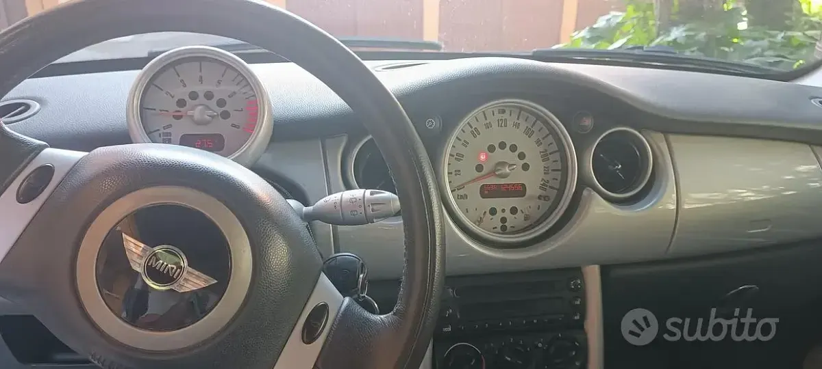 Usata Mini Cooper 116 CV (85 kW) 2003 Grigio Utilitaria