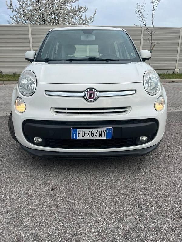 Usata Fiat 500L Lounge 95 CV (69 kW) 2016 Bianco Monovolume