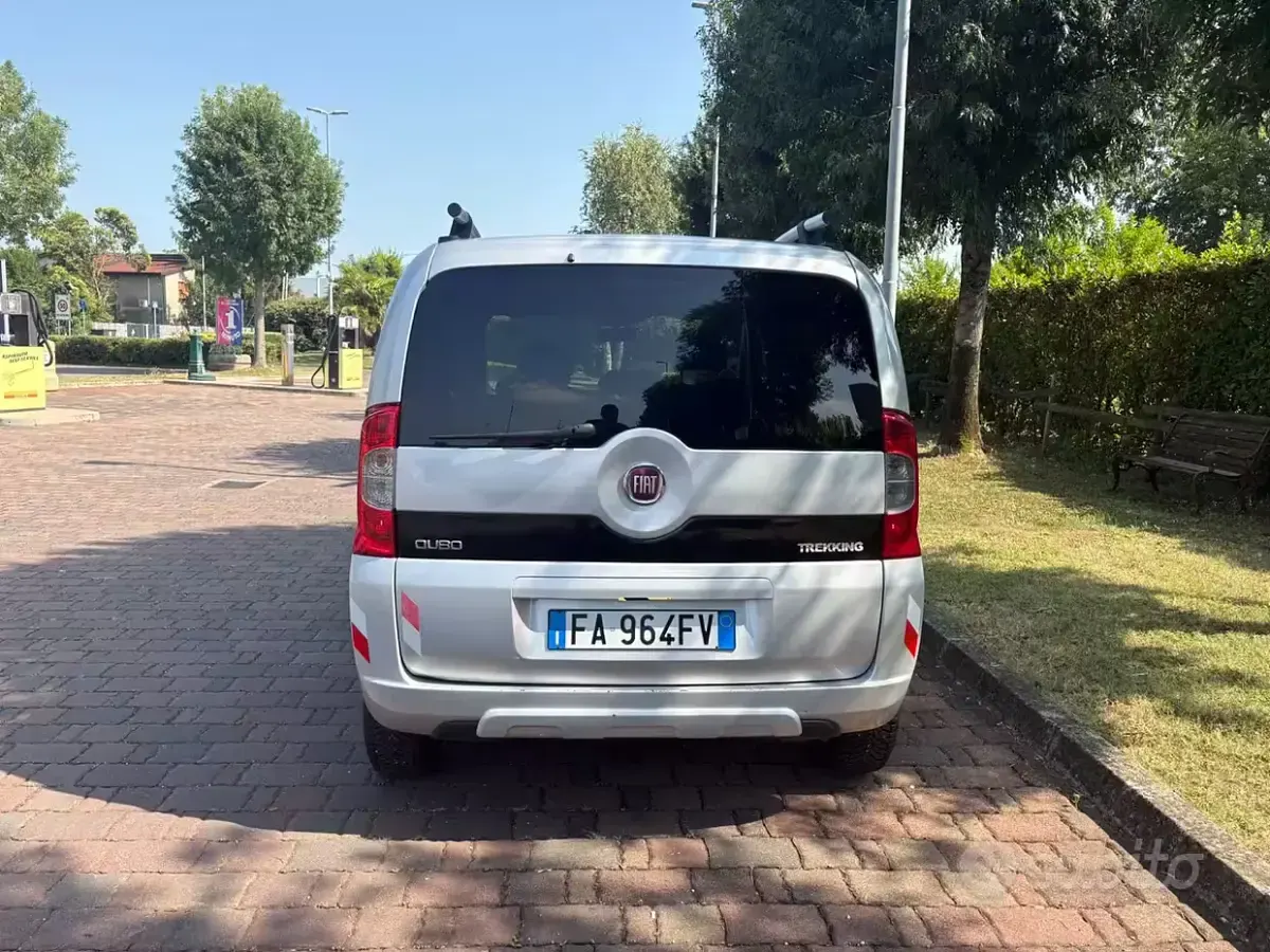 Usata Fiat Qubo Trekking 75 CV (55 kW) 2015 Grigio Monovolume