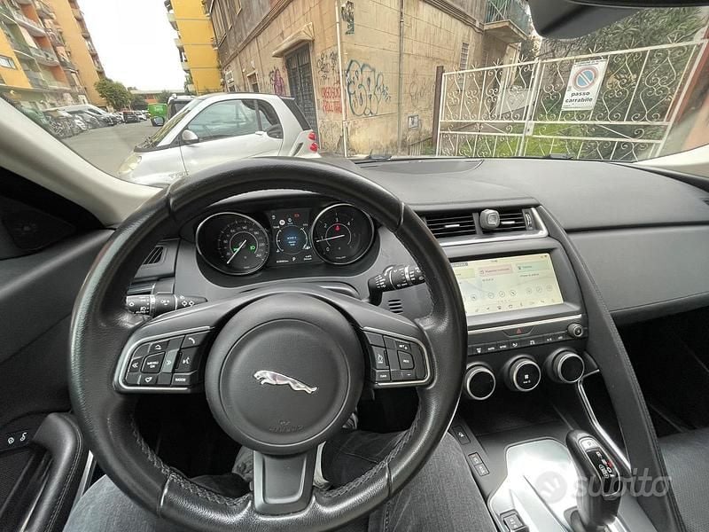 Occasion Jaguar E-Pace 150 ch (110 kW) 2020 Gris SUV