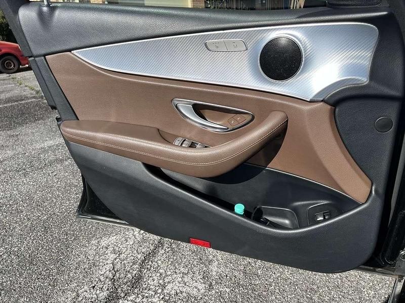 Usata Mercedes 200 160 CV (117 kW) 2019 Nero Berlina