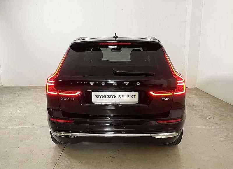 Usata Volvo XC60 Plus 197 CV (144 kW) 2023 Nero SUV