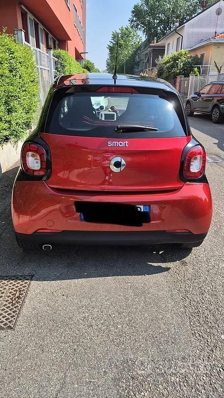 Usata Smart ForFour Passion 71 CV (52 kW) 2016 Rosso Utilitaria