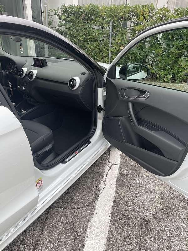 Usata Audi A1 Sportback Attraction 90 CV (66 kW) 2012 Utilitaria