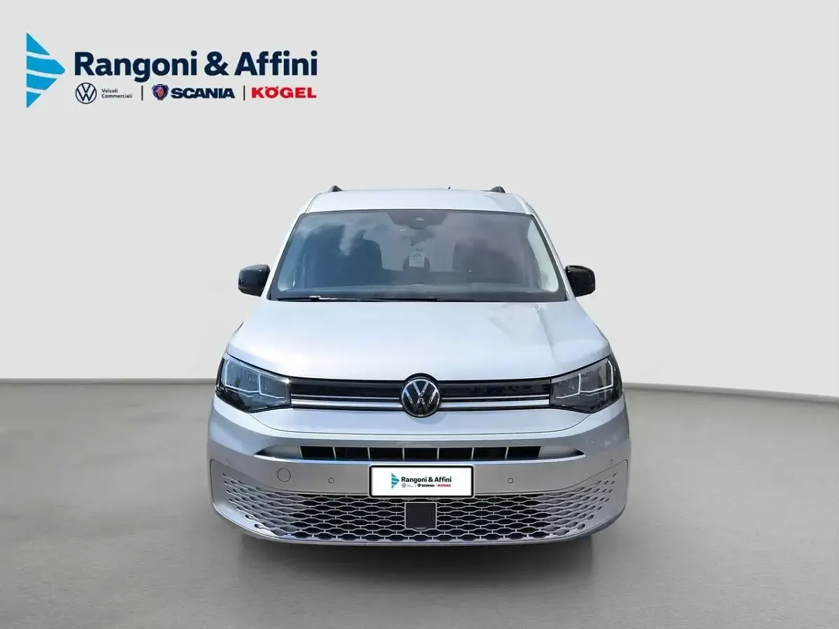 Usata VW Caddy Life 116 CV (85 kW) 2024 Argento Monovolume