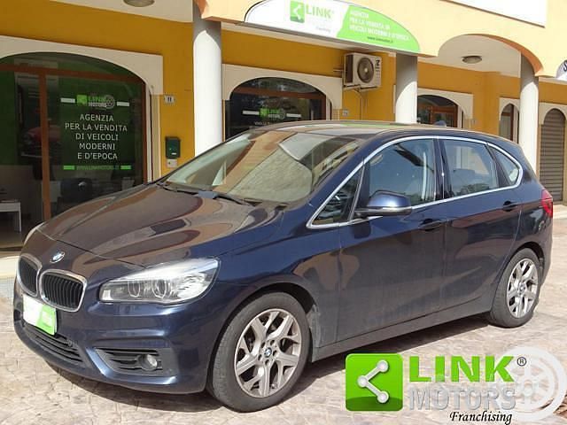 Usata BMW 218 Active Tourer Sport Line 150 CV (110 kW) 2014 Blu Monovolume