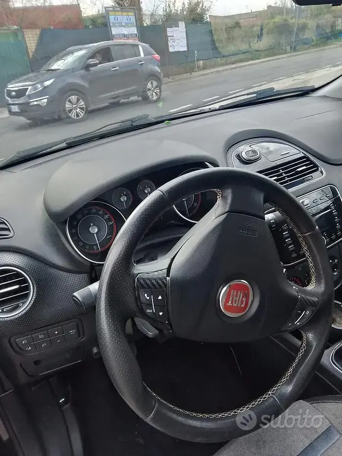 Usata Fiat Punto Evo 105 CV (77 kW) 2010 Nero Utilitaria