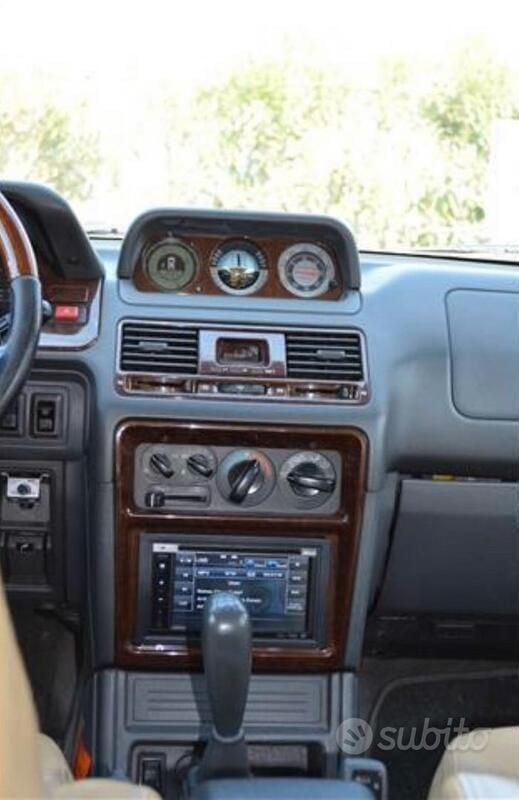 Usata Mitsubishi Pajero 125 CV (91 kW) 1998 Verde SUV