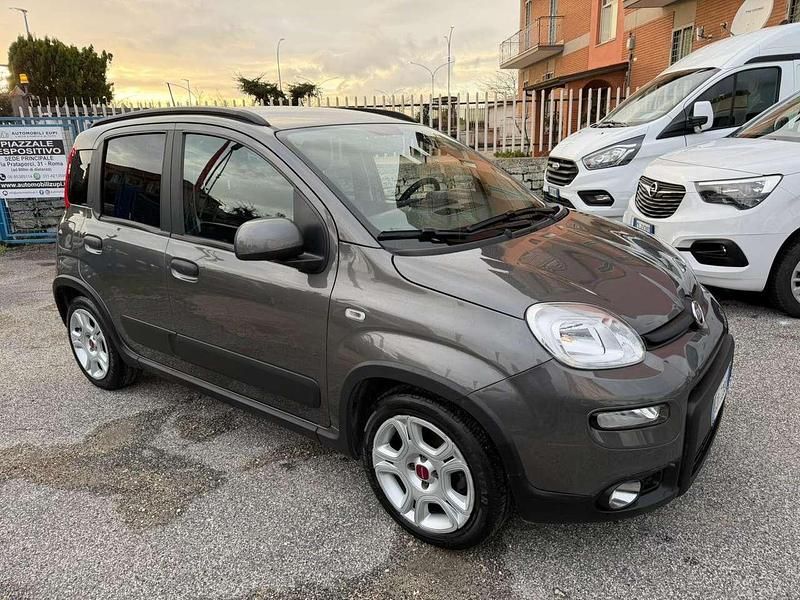 Usata Fiat Panda Cross 69 CV (50 kW) 2023 Grigio Utilitaria