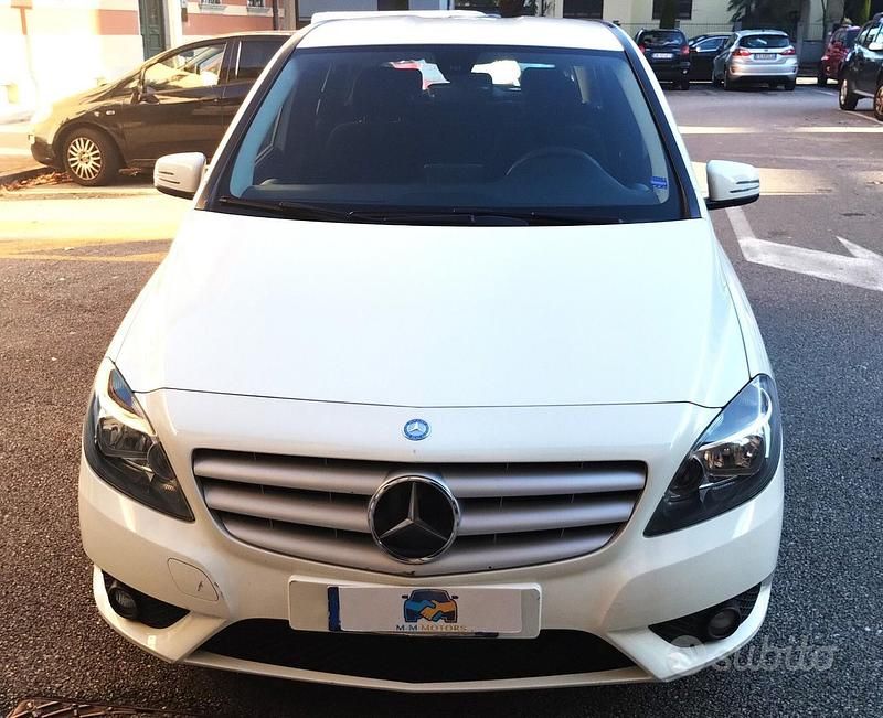 Occasion Mercedes B160 Executive 90 ch (66 kW) 2014 Blanc Monospace