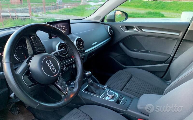 Usata Audi A3 Sport 116 CV (85 kW) 2017 Grigio Berlina