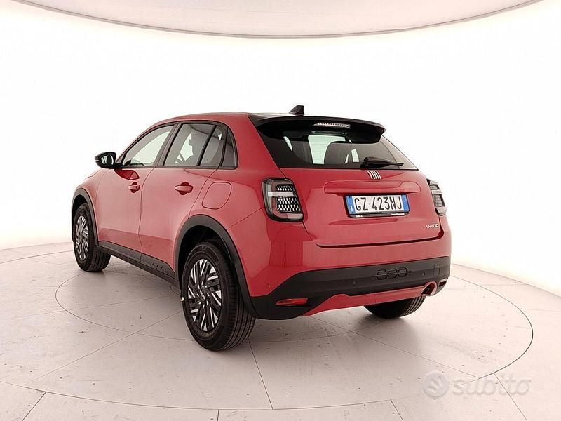 Nuova Fiat 600 Pop 145 CV (106 kW) 2025 Rosso SUV