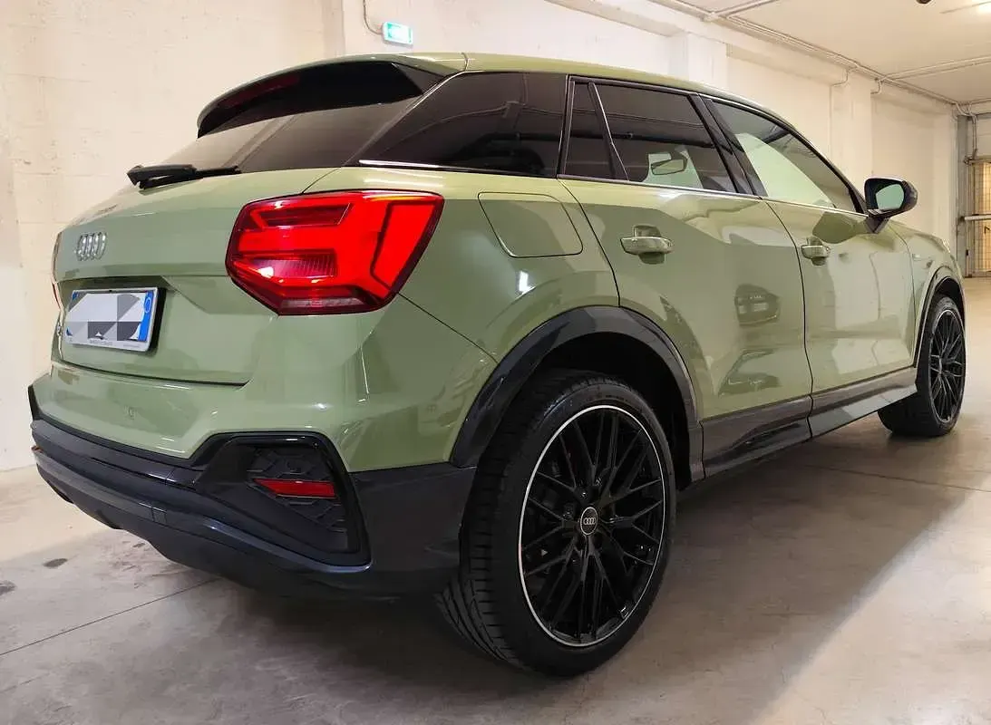 Usata Audi Q2 Ambiente 150 CV (110 kW) 2021 Verde SUV