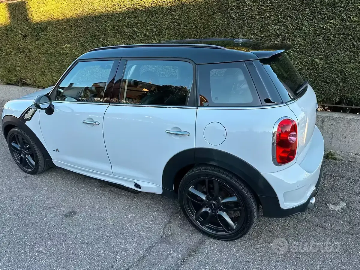 Usata Mini Cooper 143 CV (105 kW) 2012 Bianco Utilitaria