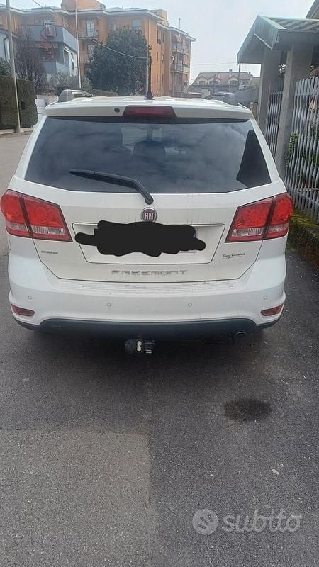 Usata Fiat Freemont 170 CV (125 kW) 2015 Bianco SUV