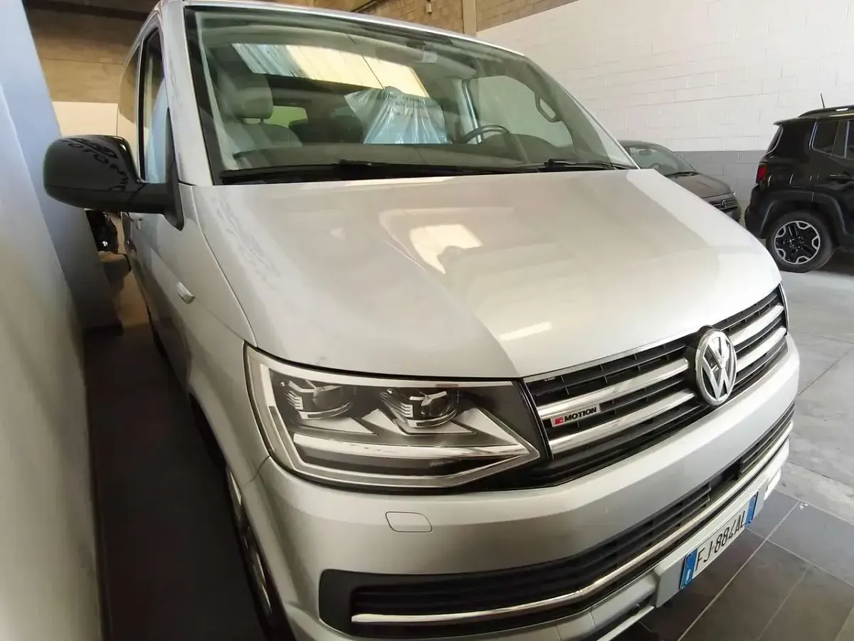 Usata VW Multivan Highline 150 CV (110 kW) 2016 Argento Monovolume