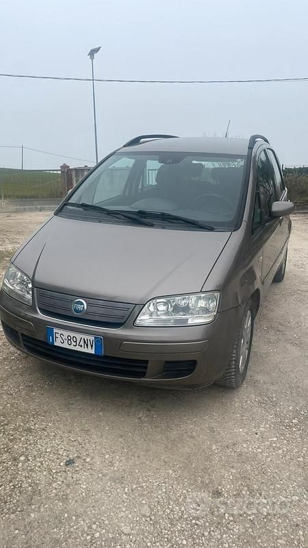 Usata Fiat Idea 2006 Grigio Monovolume