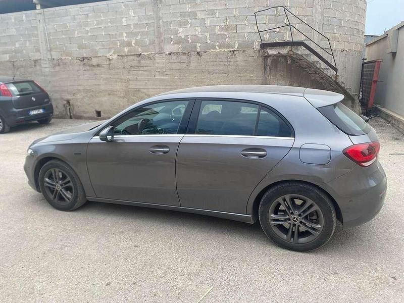 Usata Mercedes A250 160 CV (117 kW) 2020 Rosso Berlina