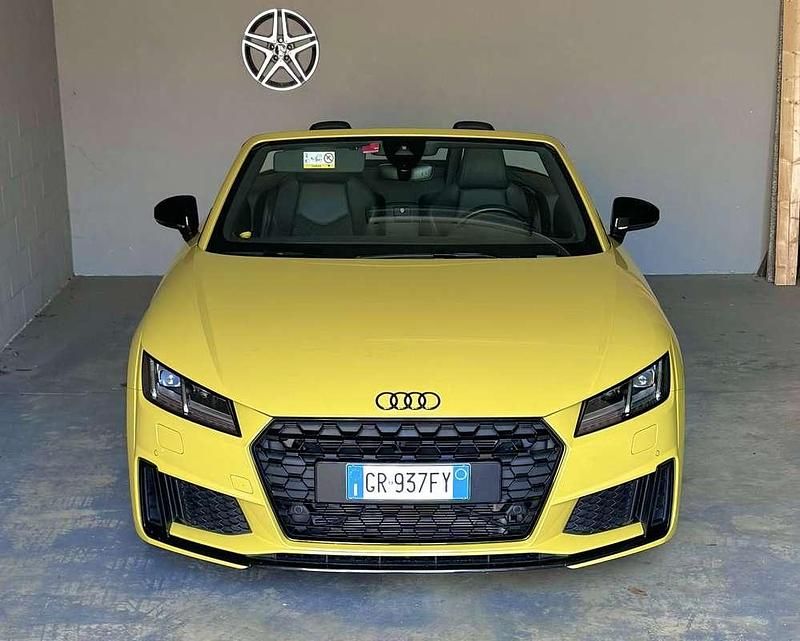 Usata Audi TT Roadster Exclusive 197 CV (144 kW) 2021 Giallo Cabrio