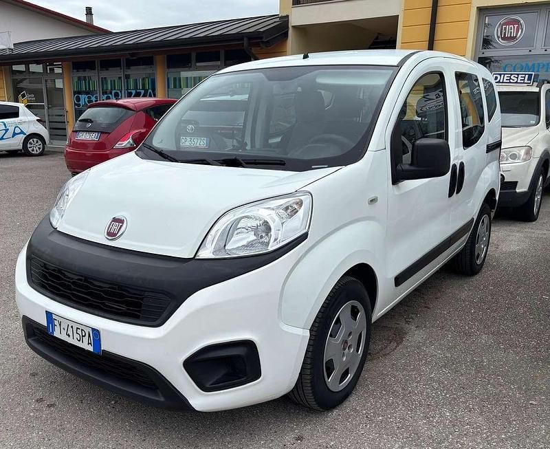 Usata Fiat Qubo Lounge 80 CV (58 kW) 2019 Bianco Monovolume