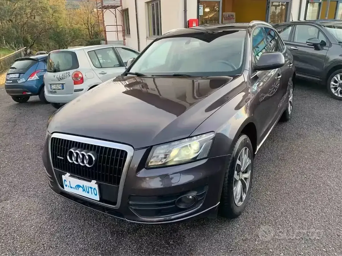 Usata Audi Q5 239 CV (175 kW) 2009 Grigio SUV