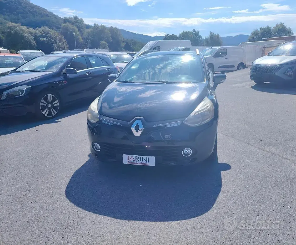 Usata Renault Clio 90 CV (66 kW) 2015 Nero Station wagon