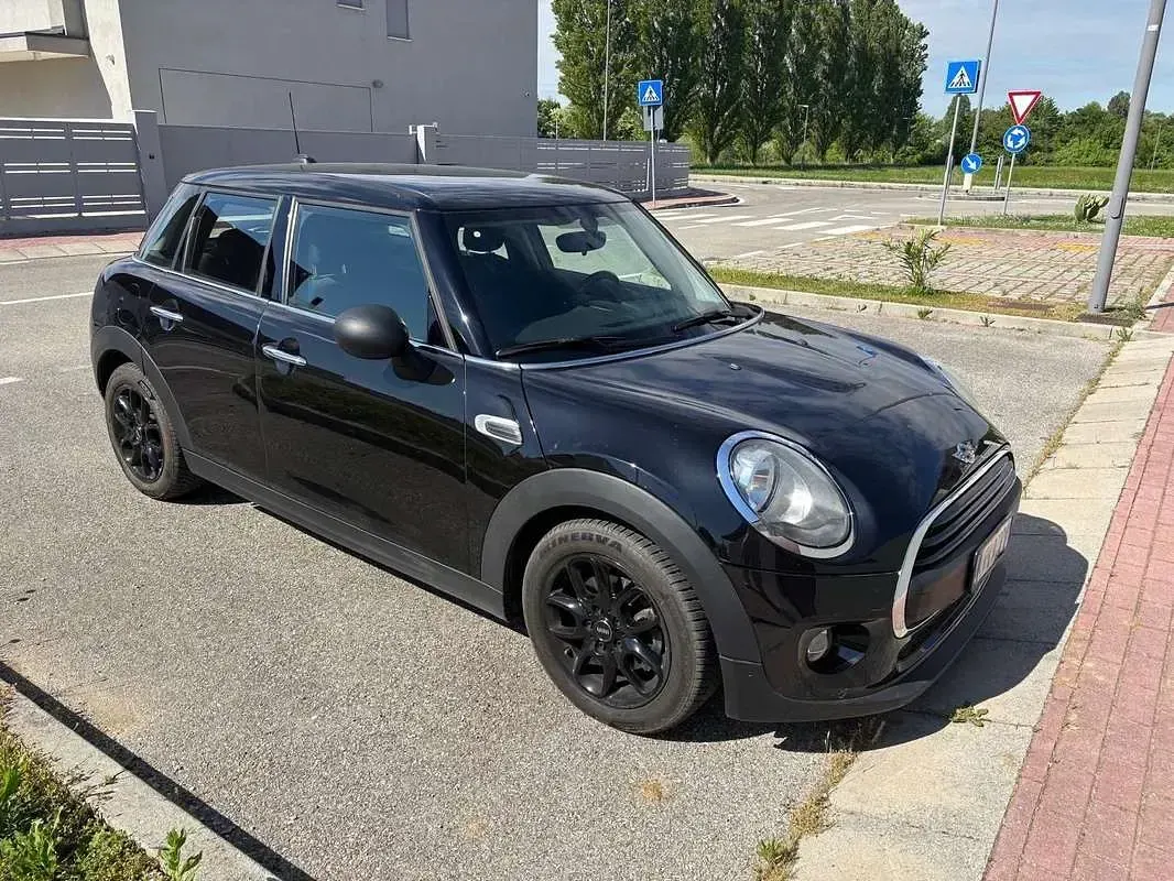 Usata Mini One D 95 CV (69 kW) 2017 Nero Utilitaria