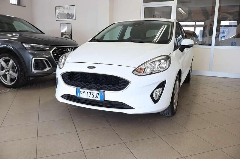 Usata Ford Fiesta 86 CV (63 kW) 2019 Argento Utilitaria
