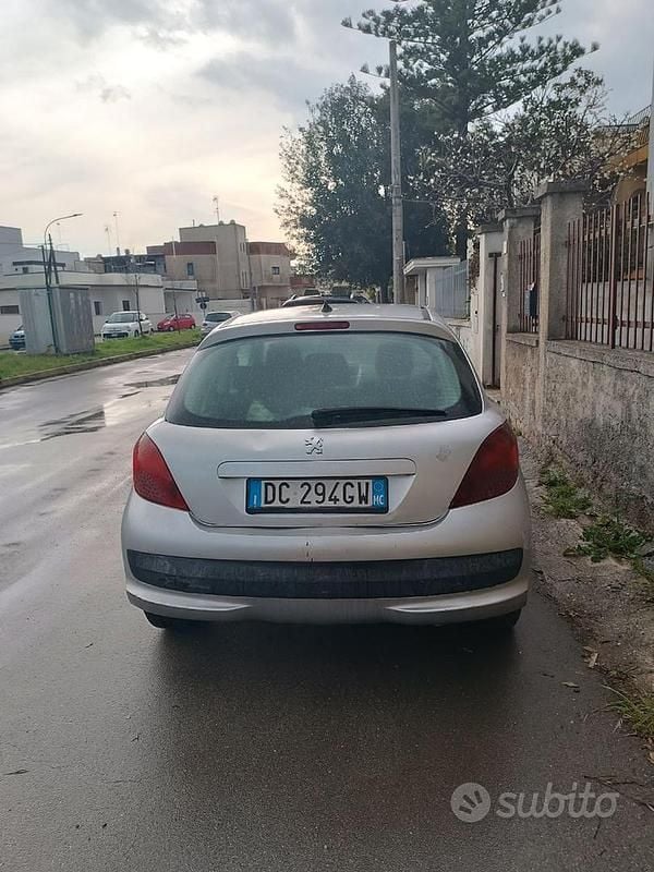 Usata Peugeot 207 70 CV (51 kW) 2006