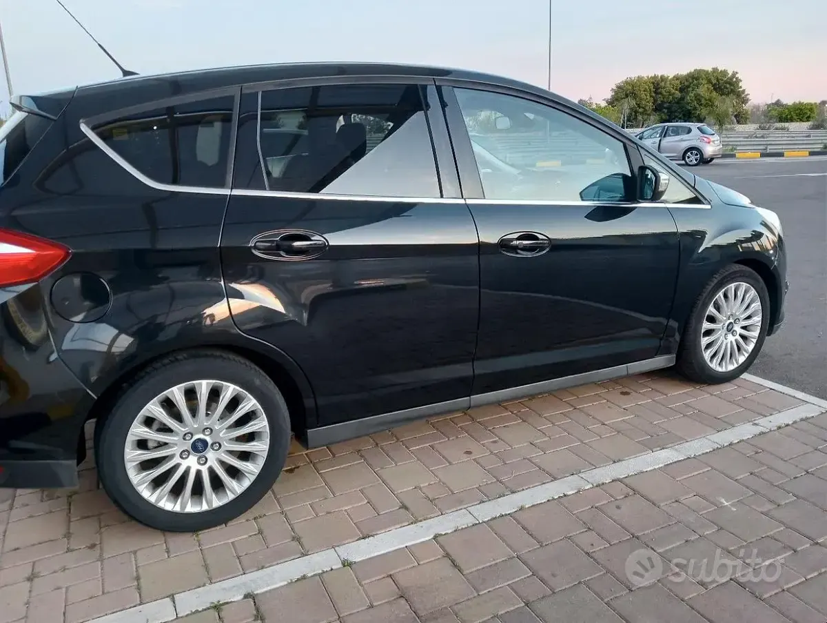 Usata Ford C-MAX Titanium 115 CV (84 kW) 2013 Nero Monovolume